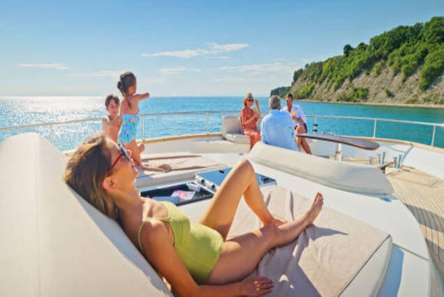 Ultra-Luxe Yacht Cruise: 5-Star All-Inclusive Experience